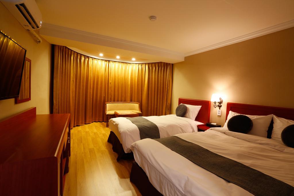 Anmyeondo Plaza Hotel Taean Exterior foto