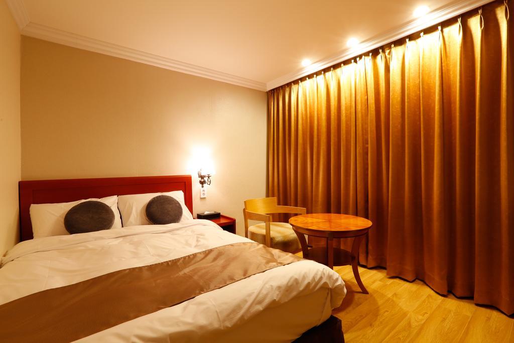 Anmyeondo Plaza Hotel Taean Exterior foto