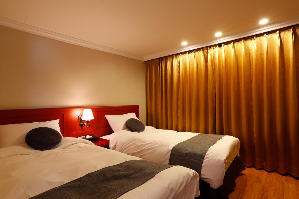 Anmyeondo Plaza Hotel Taean Exterior foto