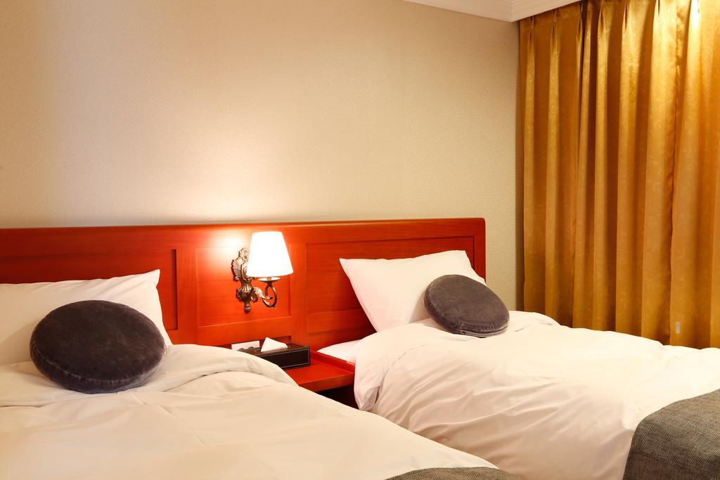 Anmyeondo Plaza Hotel Taean Exterior foto